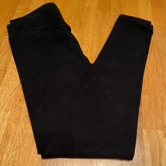 Victoria’s Secret leggings, black - Picture 1 of 2